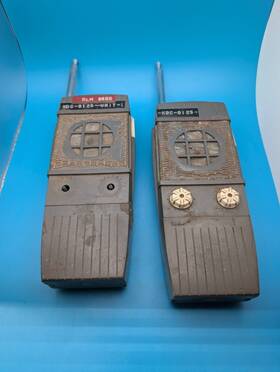 Ef Johnson 34061 Two 1963 E.f. Way Radio Untested Antenna Are Perfect Read