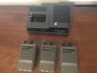 H44svu7120bn Motorola Lot Of Radio With Charger