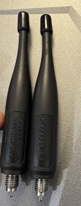 Harris 14035-4450-02 Two 762-870mhz Antenna