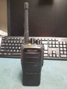 Kirisun Dp995 Parts Only Dmr Portable Radio - Uhf 400 470 Mhz