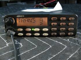 Macom Gm605sc4x Uhf 400-470 Mhz Transceiver Panther 605m
