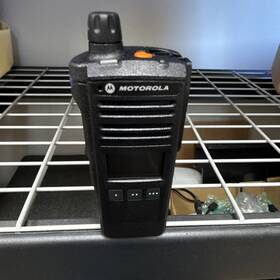 Motorola 4000li Apx 4000 7/800 Portable Handheld With Tdma Aes Encryption Charger And Ant