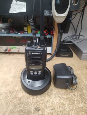 Aah25kfe9aa5an Motorola Ht1250 Vhf 136-174mhz 128 Channels 5 Watts