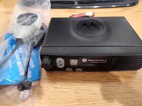 Motorola Cm200-uhf Cm200 Uhf 438-470mhz 45w Analog Mobile Radio