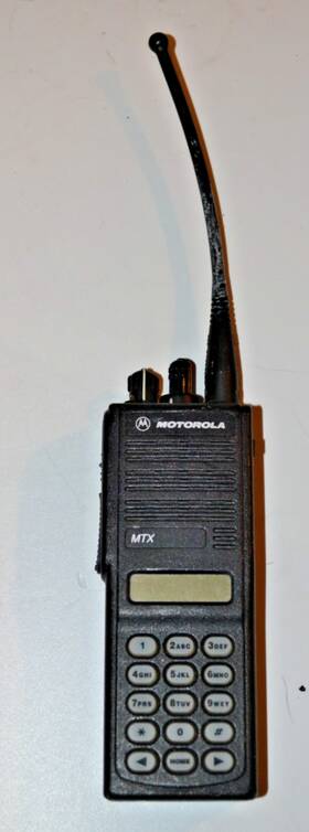 Motorola H01uch6pdb7an Repairmans Special Mtx8000 800mhz Radio Sold Inch As Is
