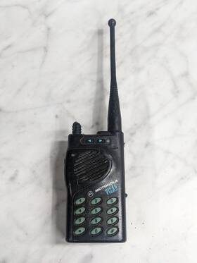 H05rdg9aa7dn Motorola Visar Two-way Radio For Parts/repair