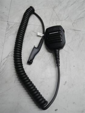 Motorola Pmmn4131a R7 Remote Speaker Microphone Mint Condition
