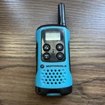 Motorola Talkabout T100TP Two-way Radio Walkie Talkie Blue Aaa Single Handset. Fixed Price $15.45.