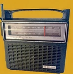 Vintage Retro Atomic Mid Century Travel Mantle Shelf Radio 1970S7-2810E. Fixed Price $20.68.