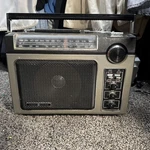 Vintage Model 7-2880B General Electric Super Am Fm Radio. Fixed Price $38.00.